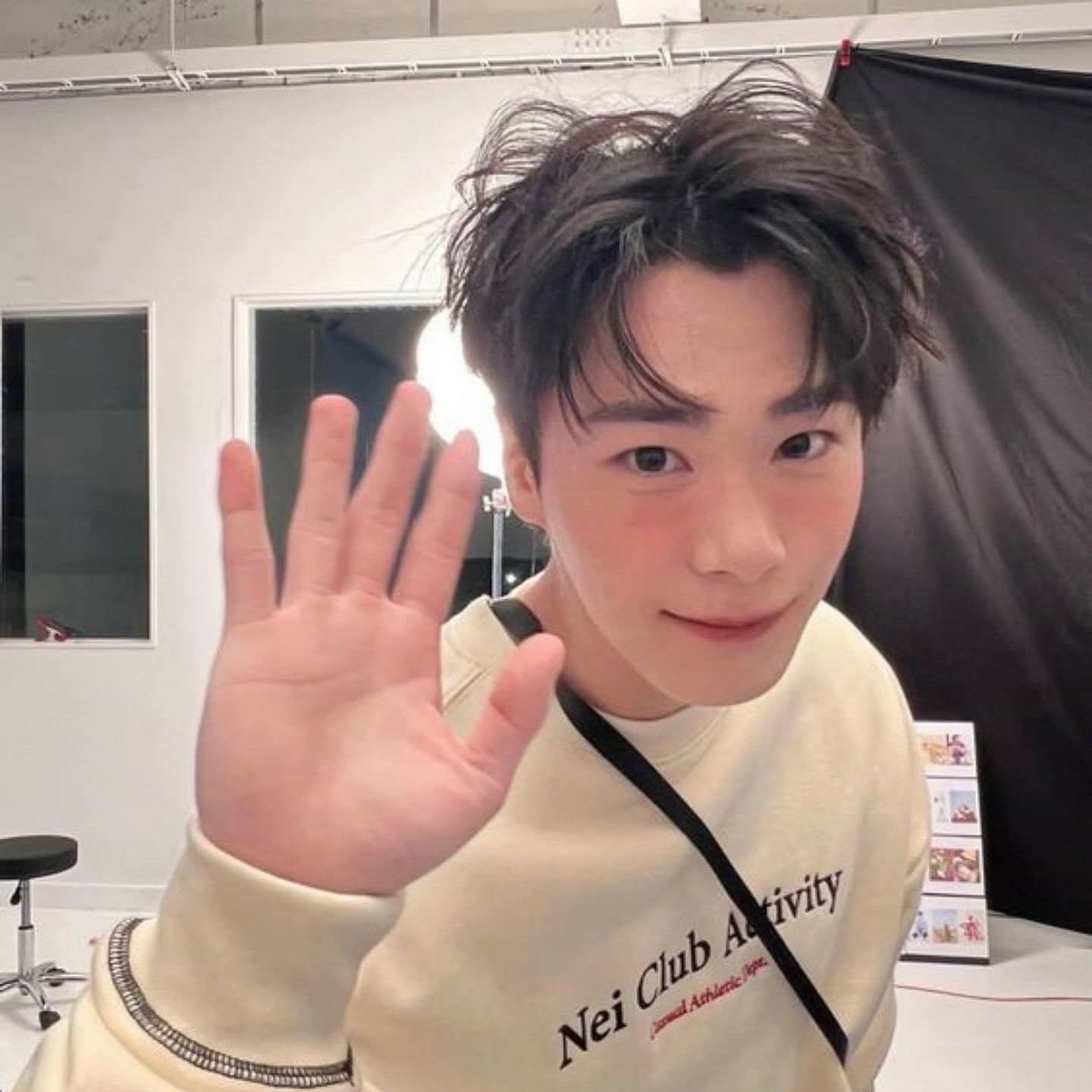 Latest photo of Moonbin (ASTRO)