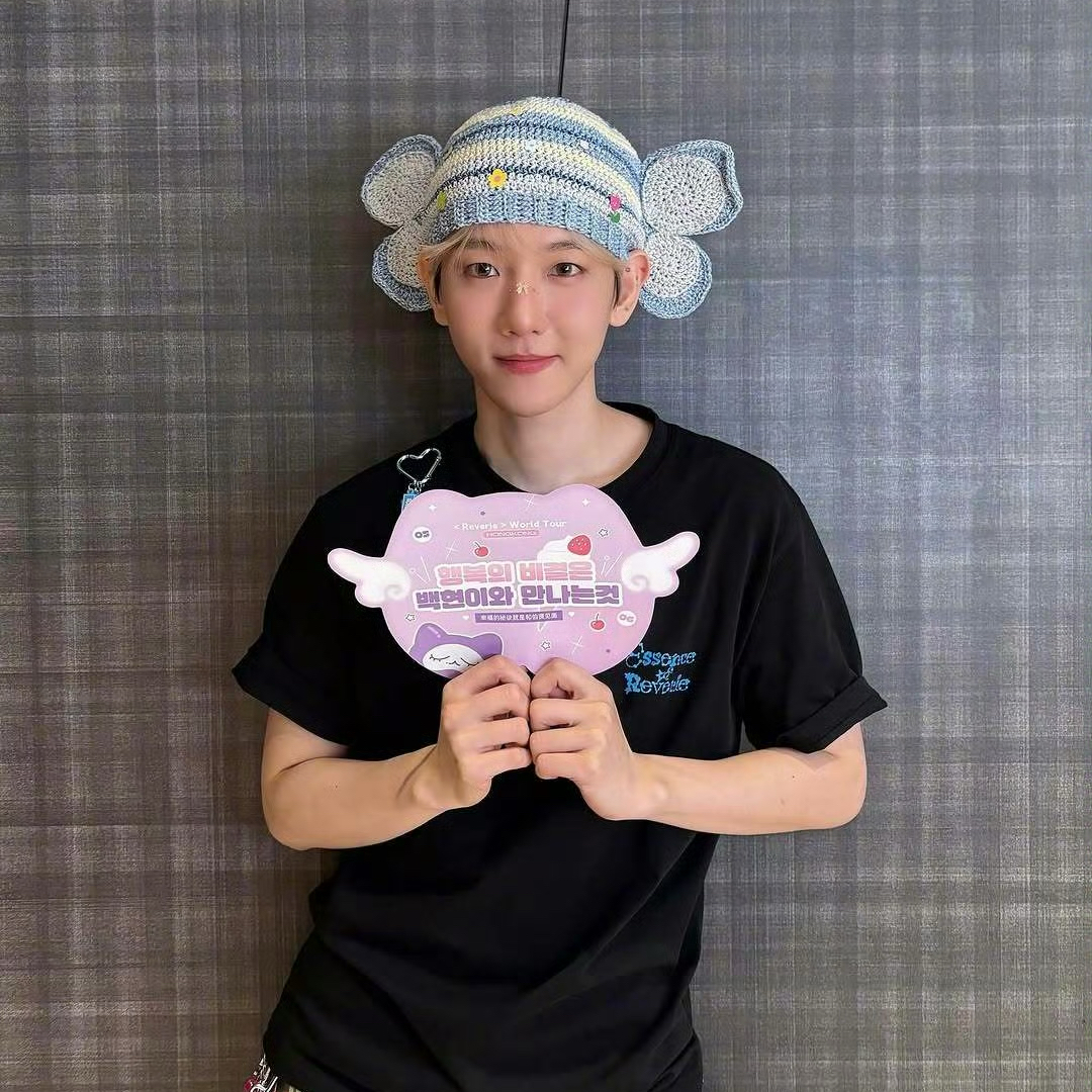 Foto aktivitas terbaru Baekhyun (EXO)