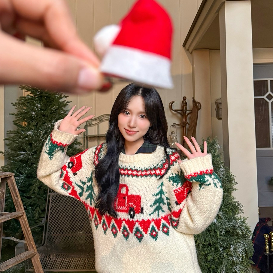 Momen yang diabadikan oleh penggemar Mina (TWICE)