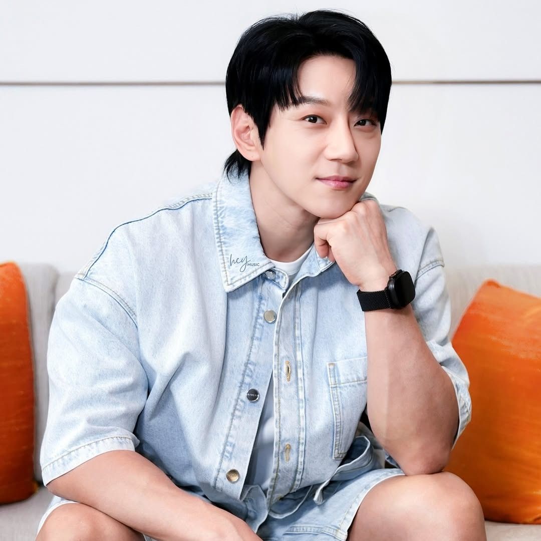 A moment captured by Hwang Chiyeol's fan