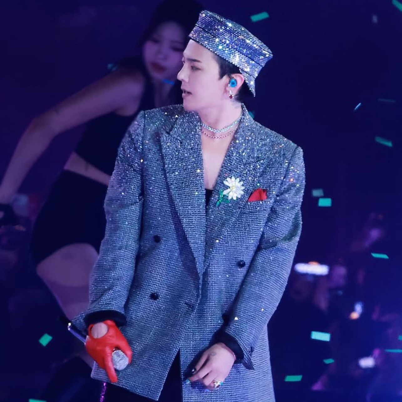 Behind-the-scenes cut of G-DRAGON (BIGBANG)