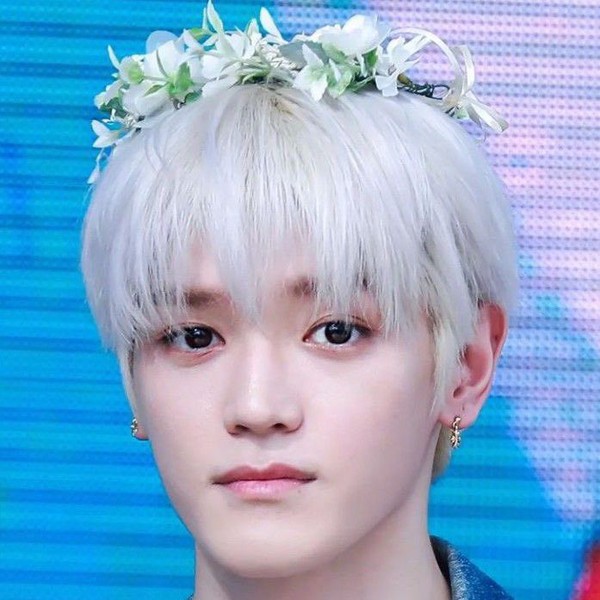Shining profile picture of SuperM on today's Choeaedol