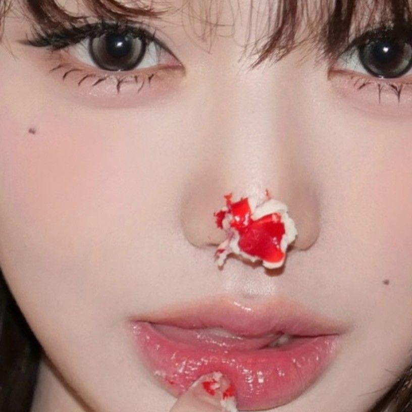 Behind-the-scenes cut of Jang Wonyoung (IVE)