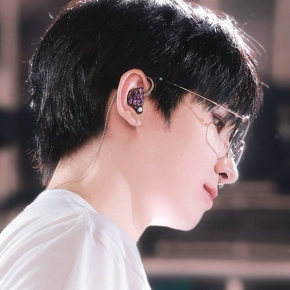 圆佑 (SEVENTEEN)粉丝拍下的瞬间