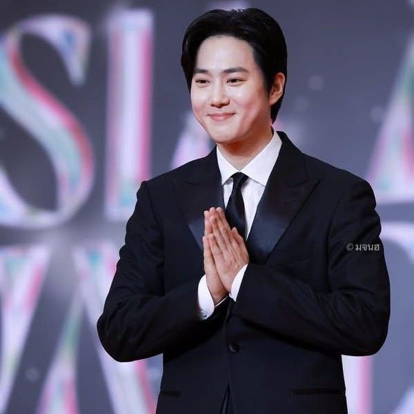 Latest photo of Suho (EXO)