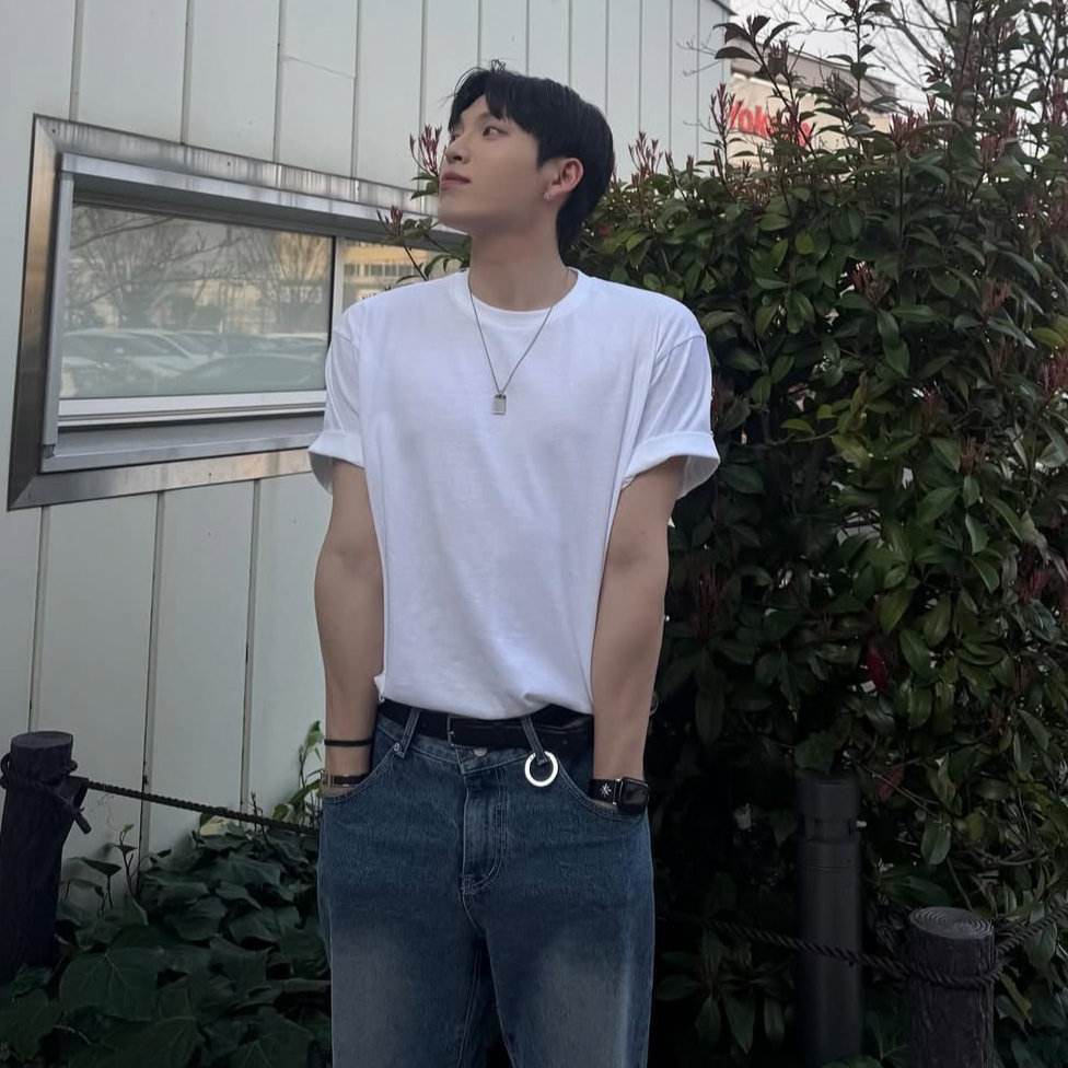 Behind-the-scenes cut of HEECHAN (DKB)