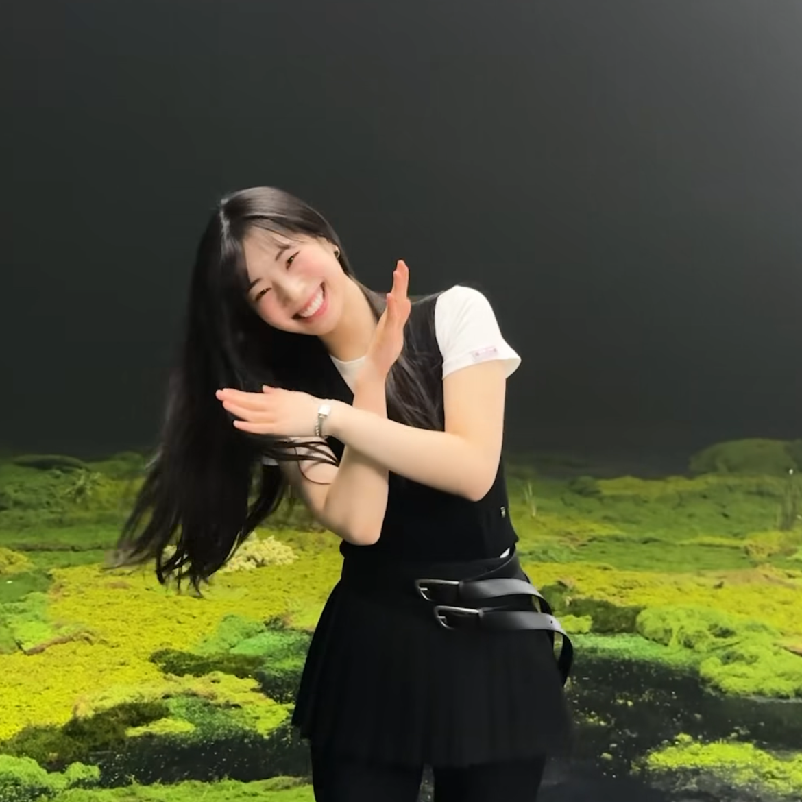 Behind-the-scenes cut of Dahyun (TWICE)