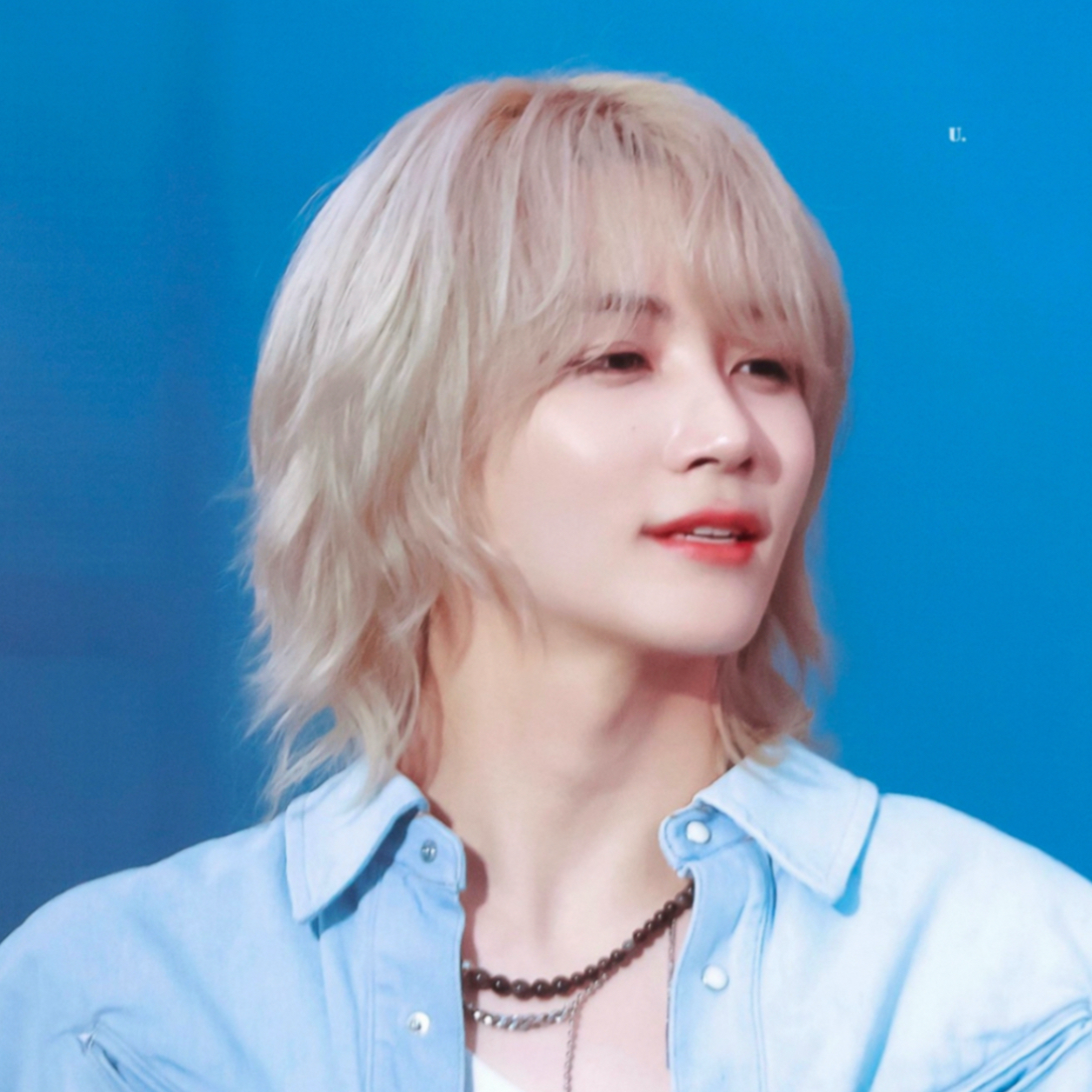 A moment captured by Jeonghan (SEVENTEEN)'s fan