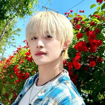 Recent activity shot of YANGYANG (WayV)