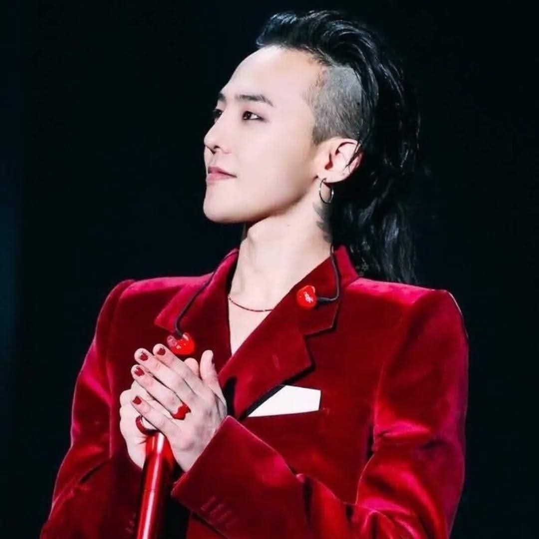 Recent activity shot of G-DRAGON (BIGBANG)