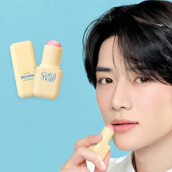 Recent activity shot of Beomgyu (TOMORROW X TOGETHER)