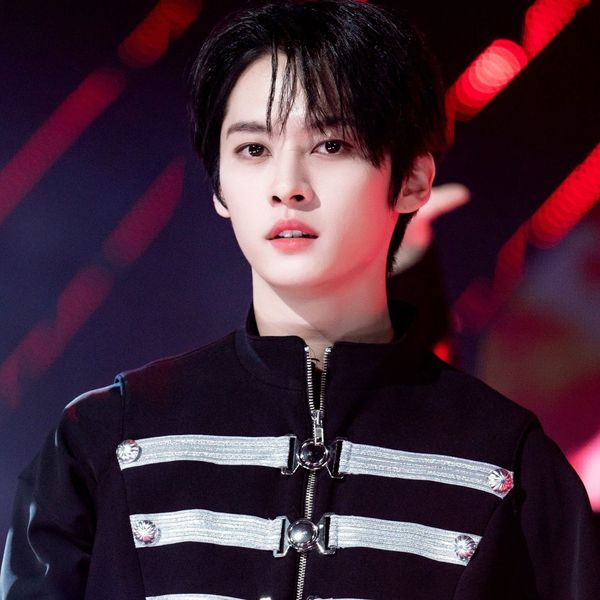 Popular profile image of Lee Know (Stray Kids) selected by votes