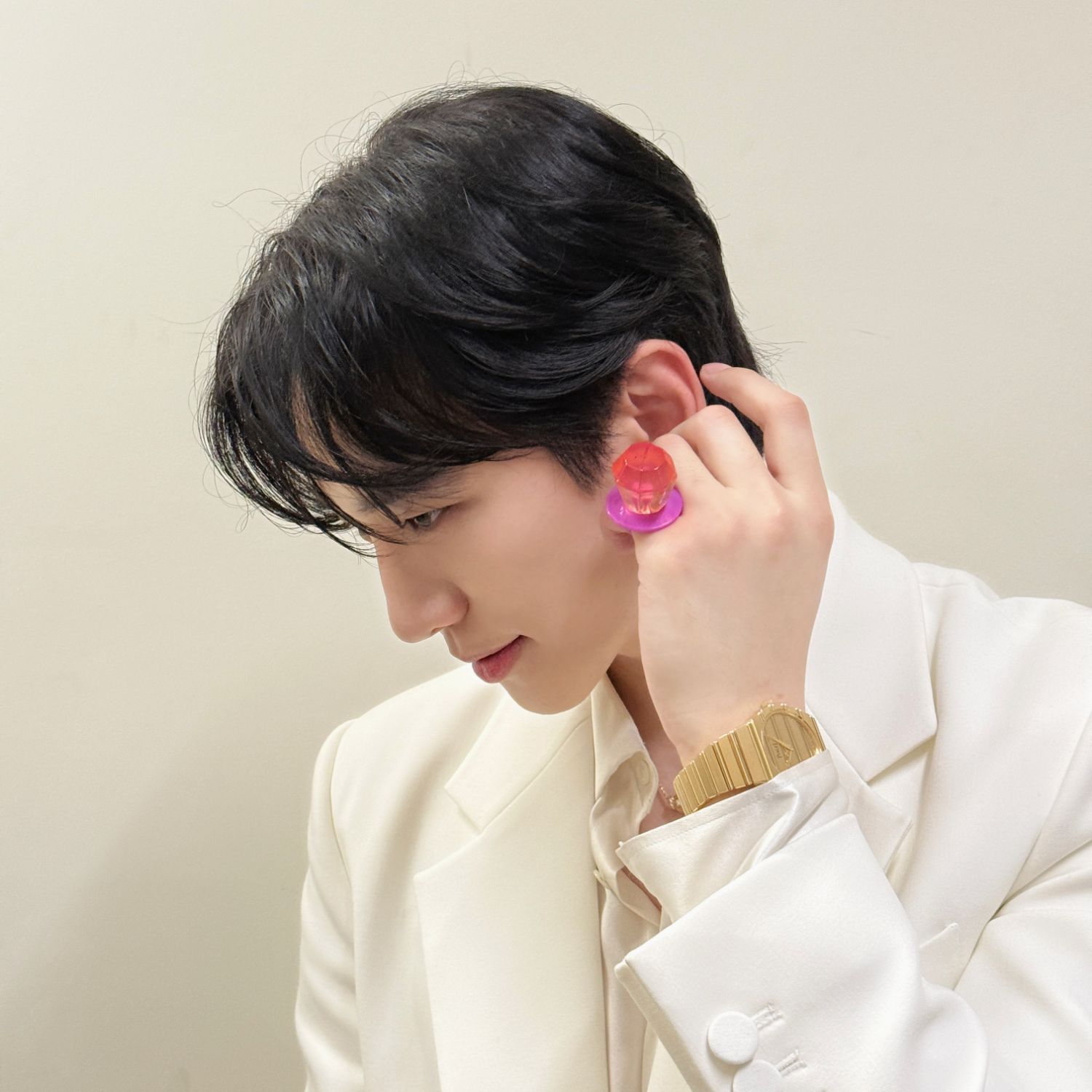 Behind-the-scenes cut of Junho (2PM)