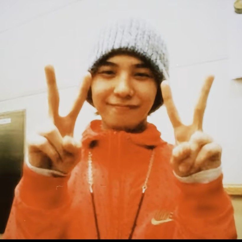 Latest photo of G-DRAGON (BIGBANG)