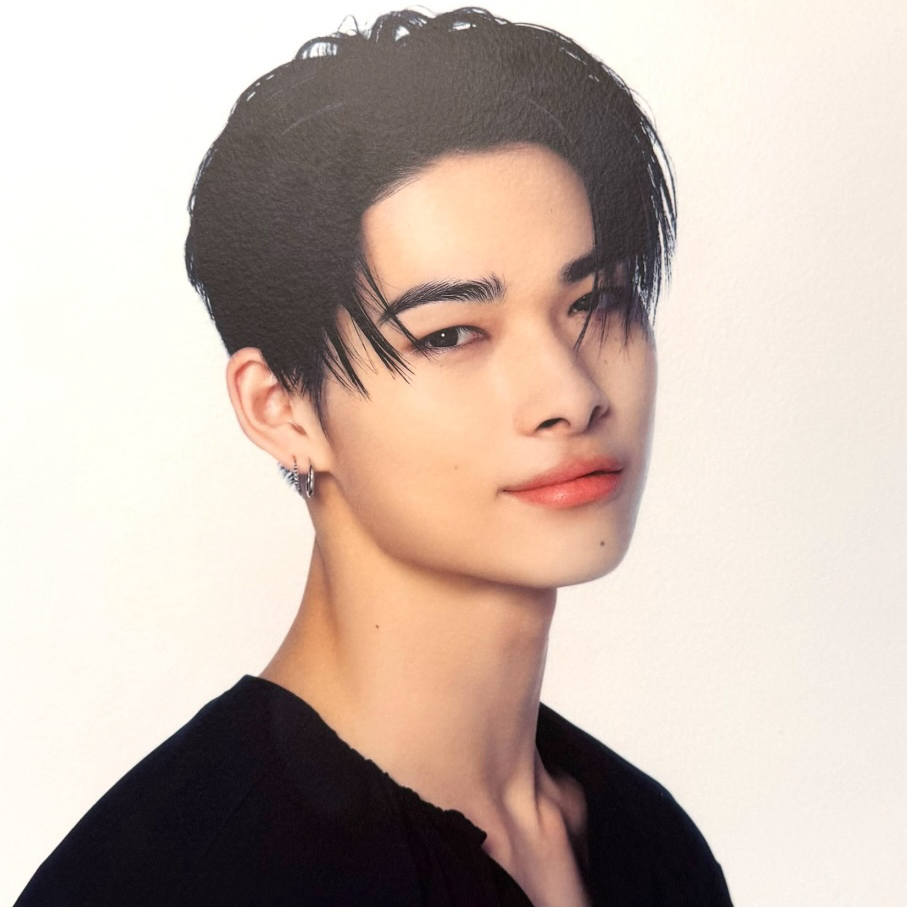 Latest photo of NI-KI (ENHYPEN)