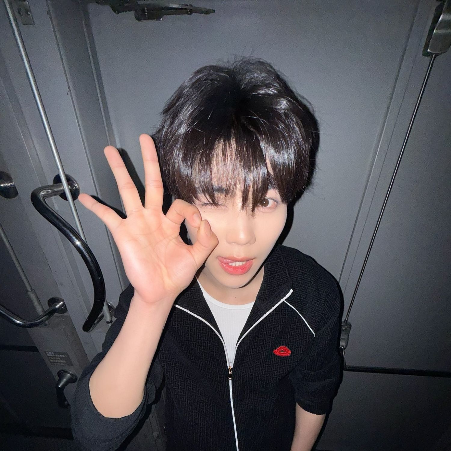 朴干旭 (ZEROBASEONE)的最新照片