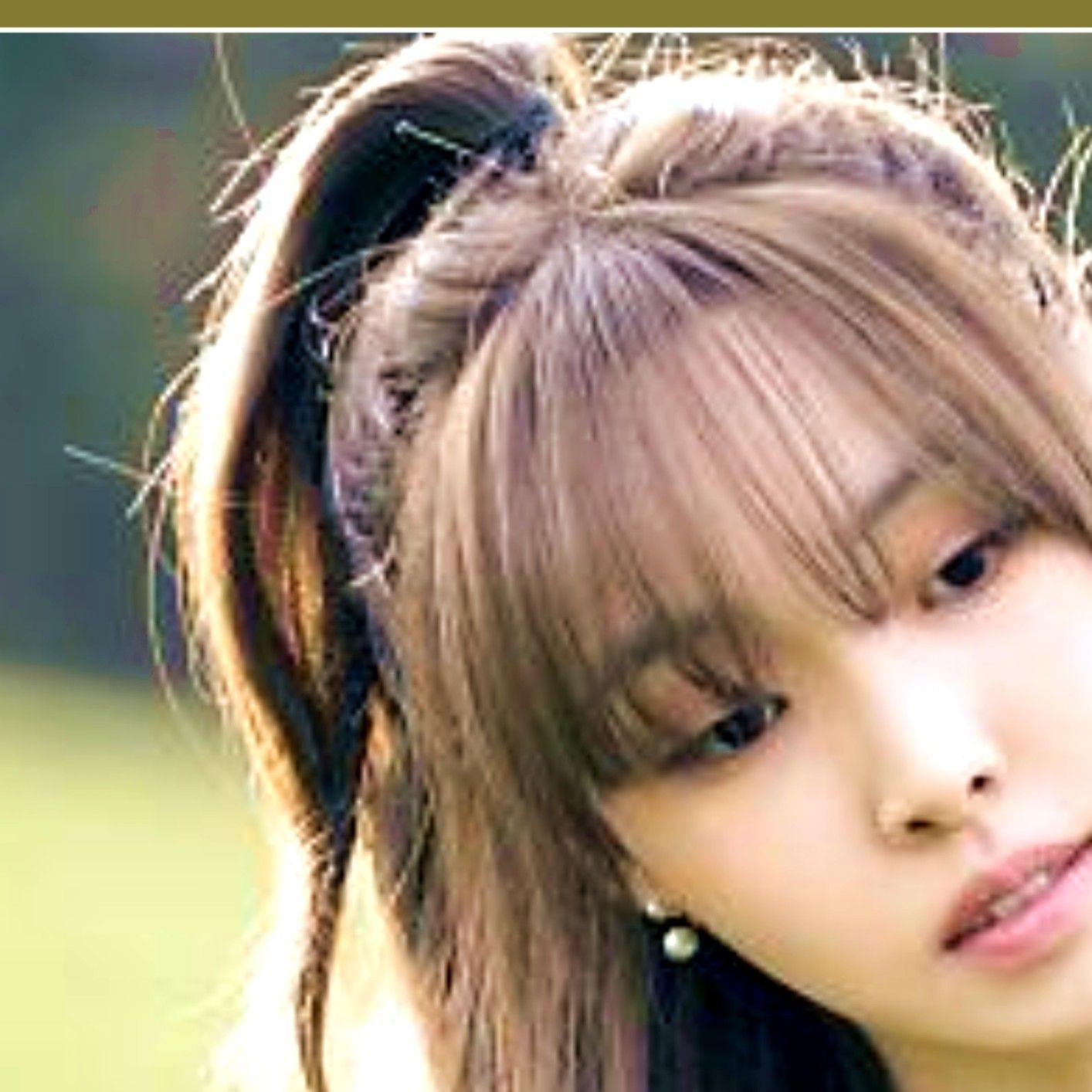 Recent activity shot of Yuju (GFRIEND)