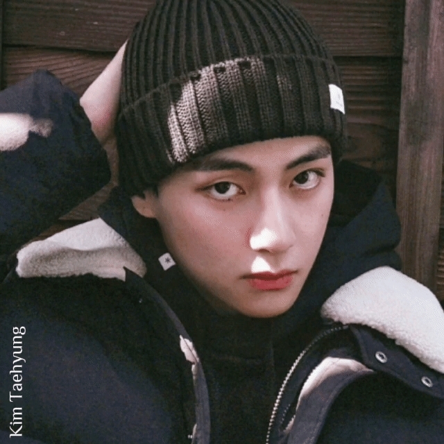 뷔 (방탄소년단)의 최신 사진