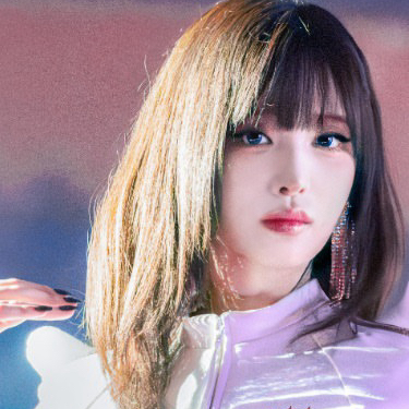 Recent activity shot of LIZ (IVE)