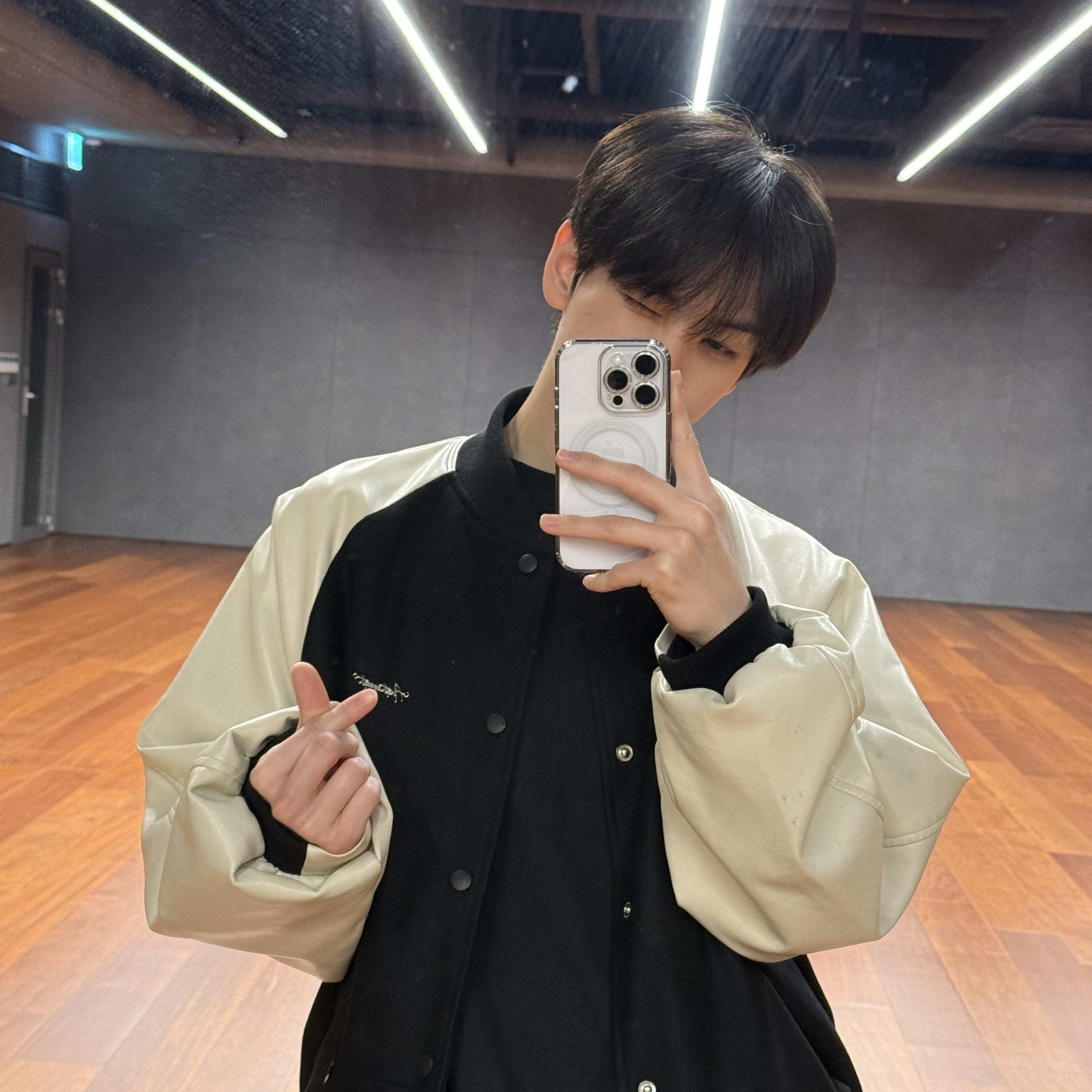 艾伦 (CRAVITY)的幕后花絮