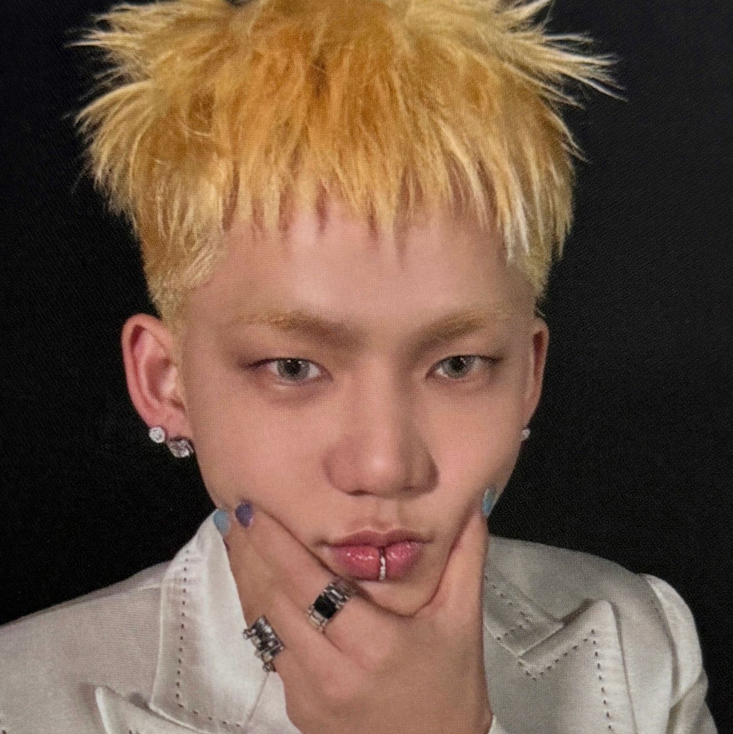 Behind-the-scenes cut of Choi Hyunsuk (TREASURE)