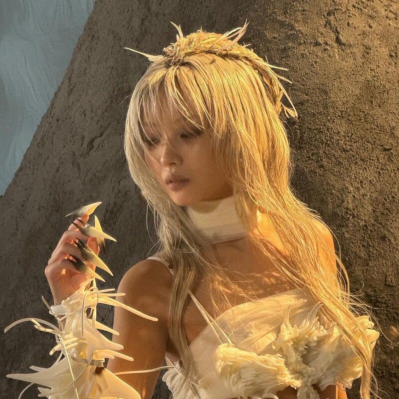 Latest photo of Soyeon (i-dle)