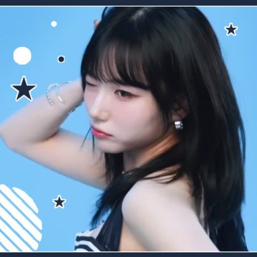 Signature photo of Seo Youngeun (Kep1er) capturing their charm