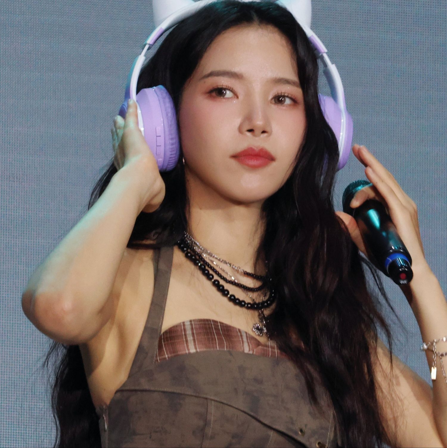 Latest photo of Solar (MAMAMOO)