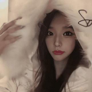 A moment captured by Soodam (SECRET NUMBER)'s fan