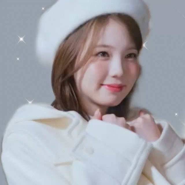 A moment captured by Ayaka (NiziU)'s fan