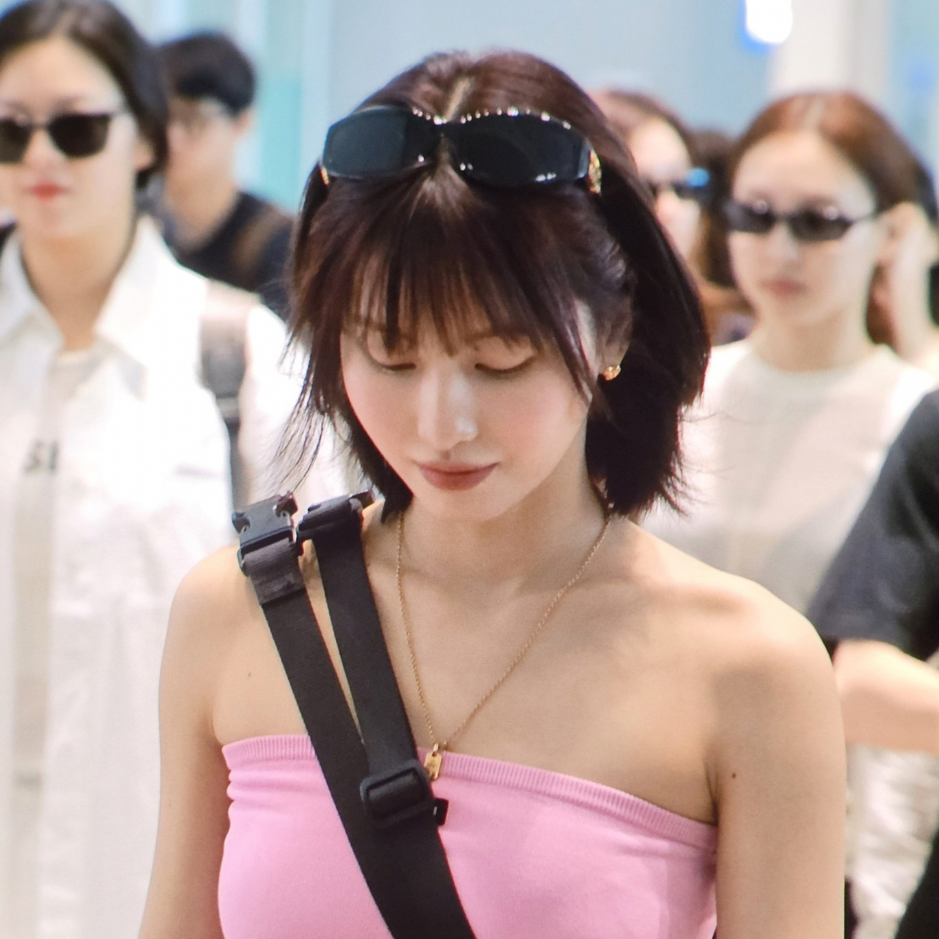 Foto aktivitas terbaru Momo (TWICE)