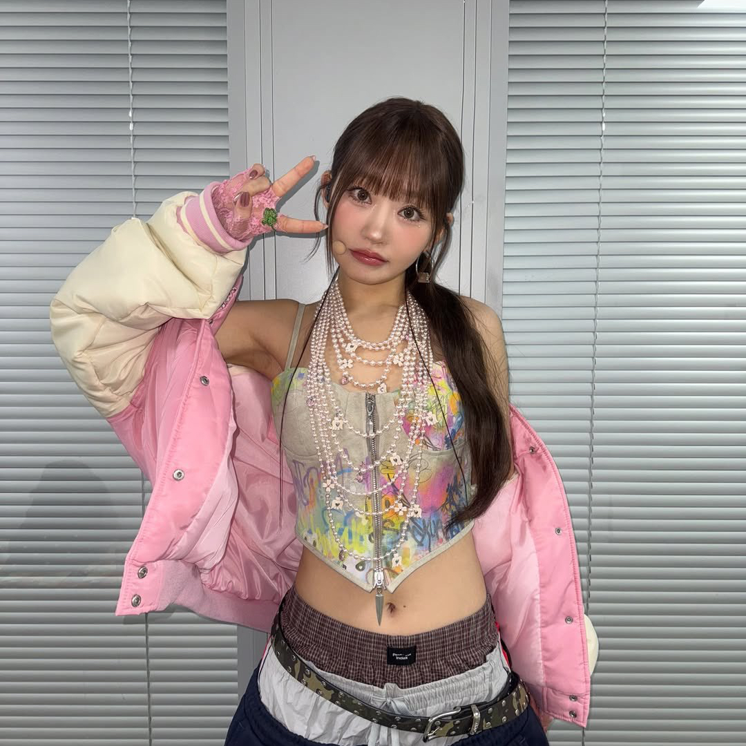 Julie (KISS OF LIFE)的最新照片