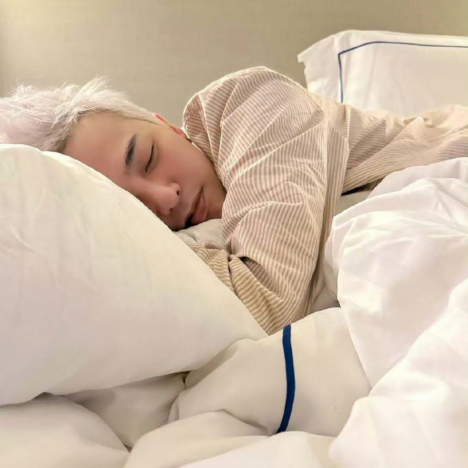 Recent activity shot of G-DRAGON (BIGBANG)