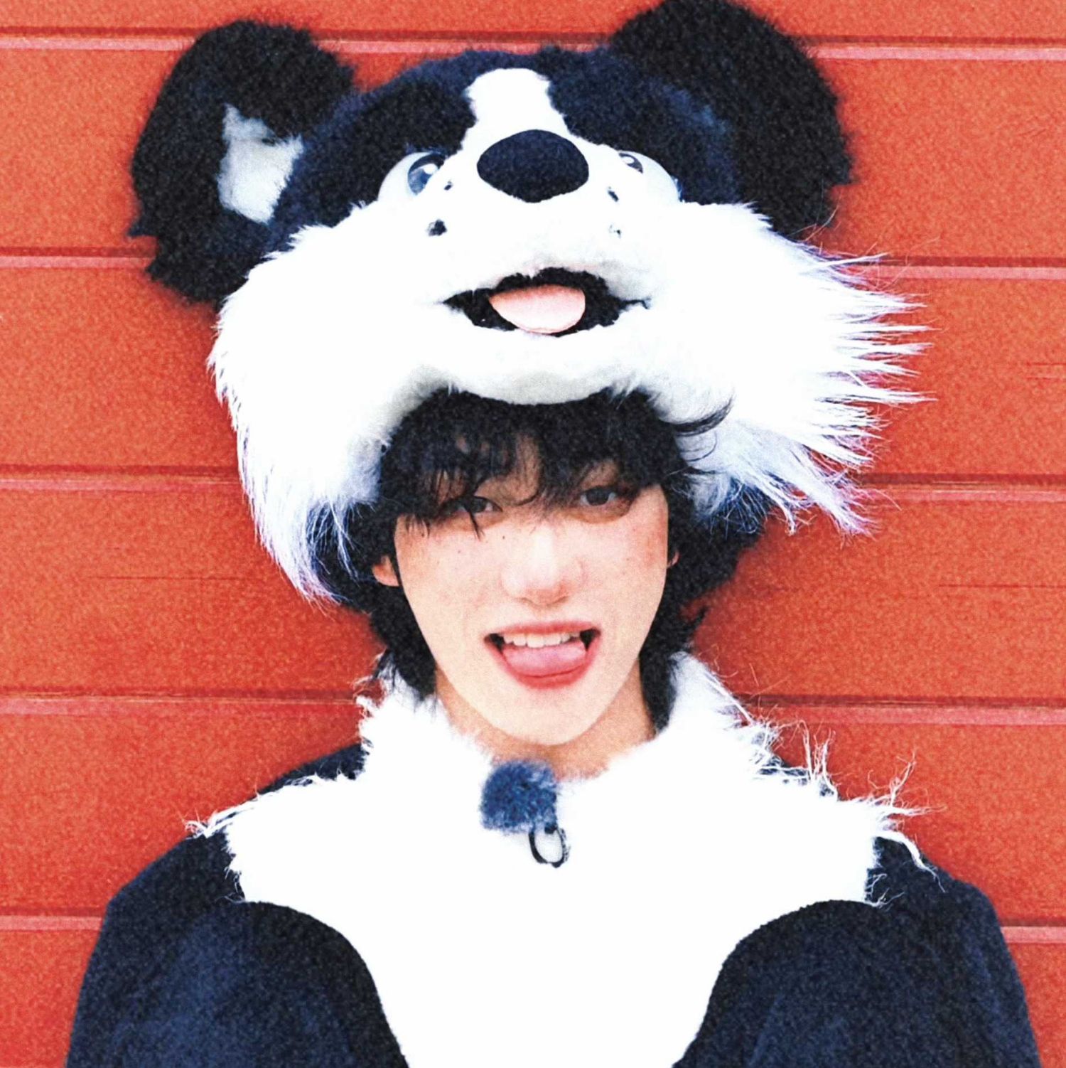 Behind-the-scenes cut of The 8 (SEVENTEEN)