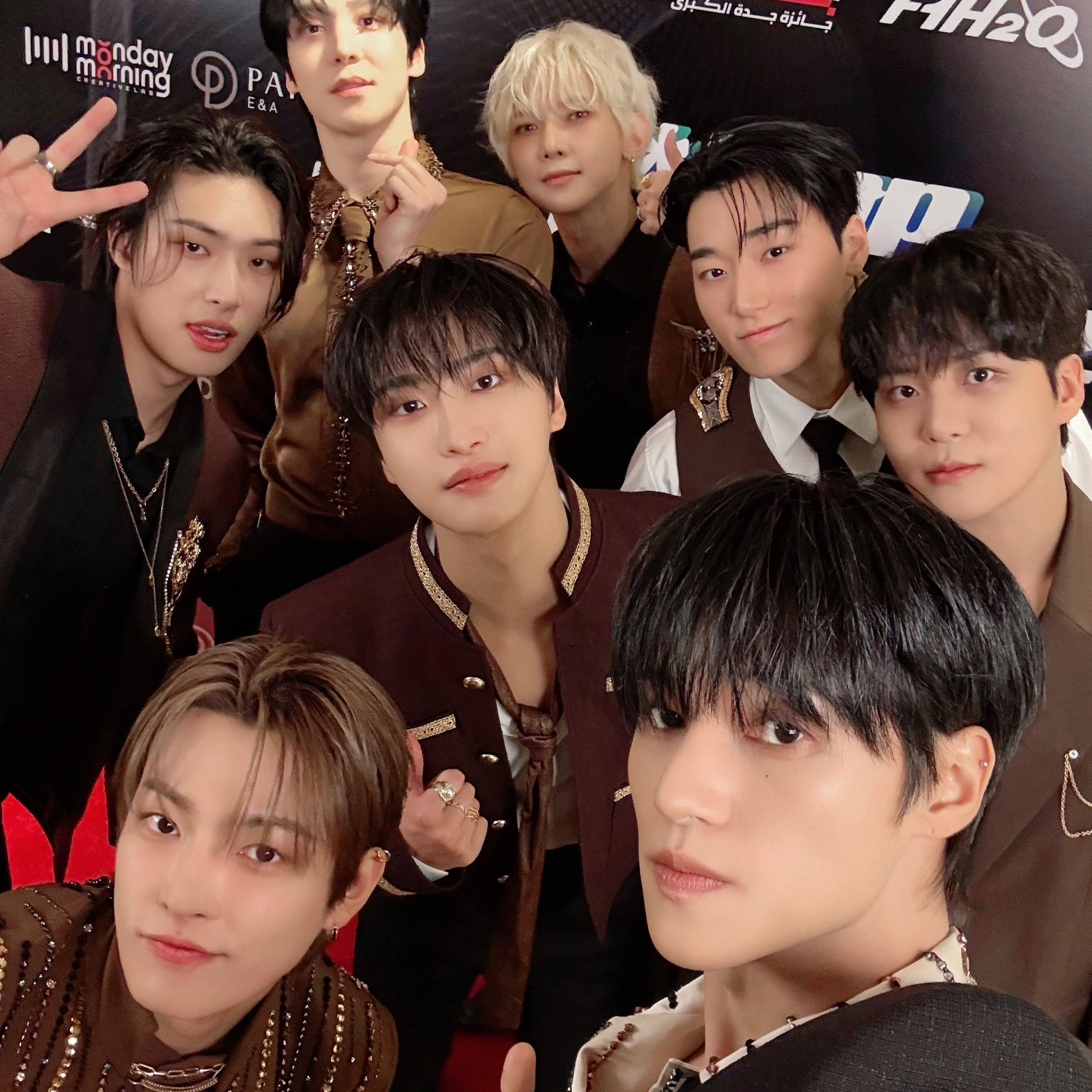 에이티즈의 비하인드 컷