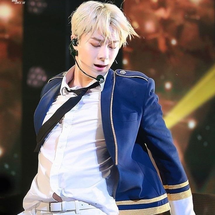 Foto terbaru Moonbin (ASTRO)