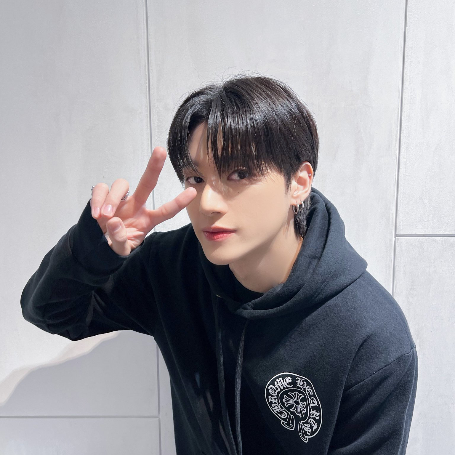 Latest photo of Wooyoung (ATEEZ)