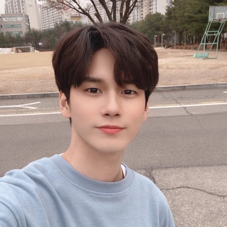 A moment captured by Ong Seongwu's fan
