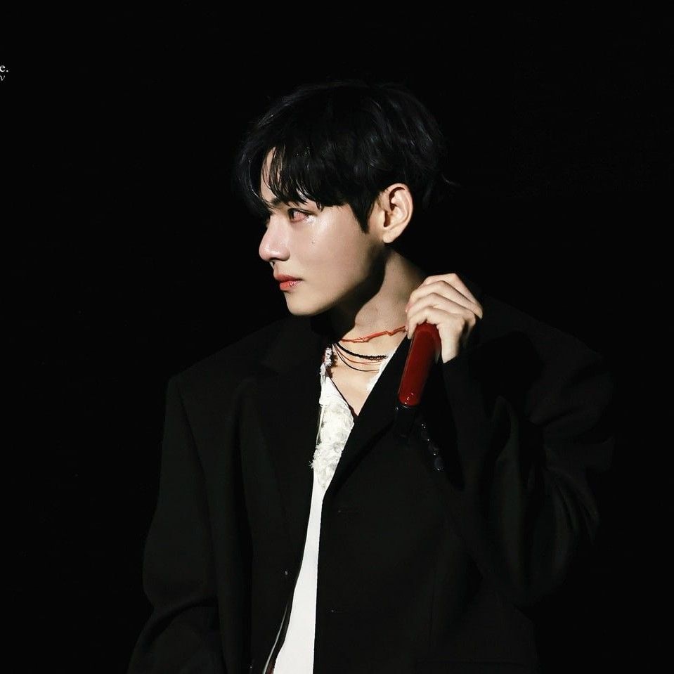 V (防弹少年团)粉丝拍下的瞬间