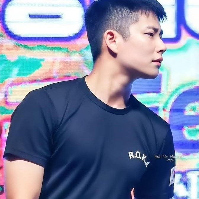 A moment captured by ASTRO's fan