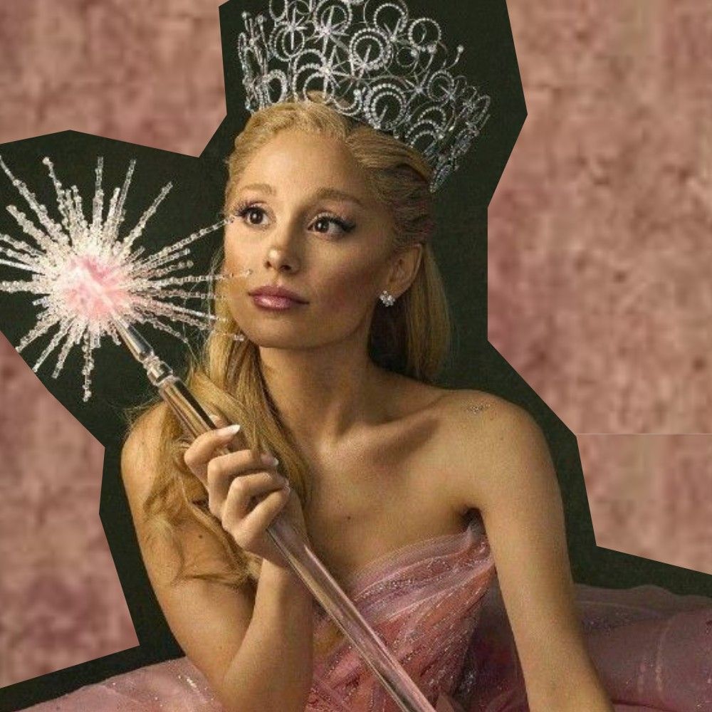 A moment captured by Ariana Grande's fan