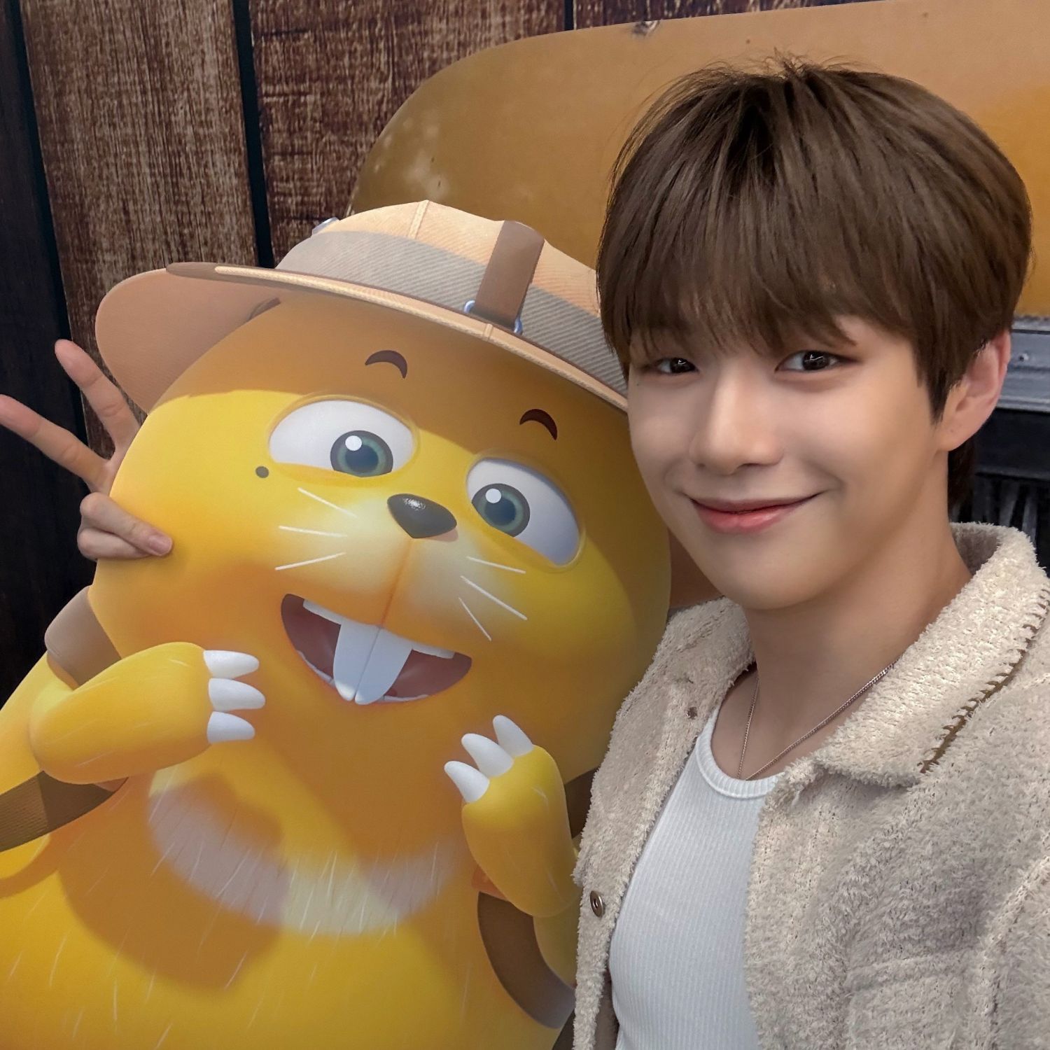 Latest photo of Kang Daniel