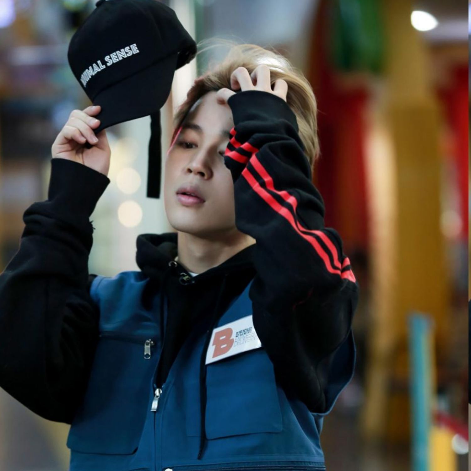 Foto aktivitas terbaru Jimin (BTS)