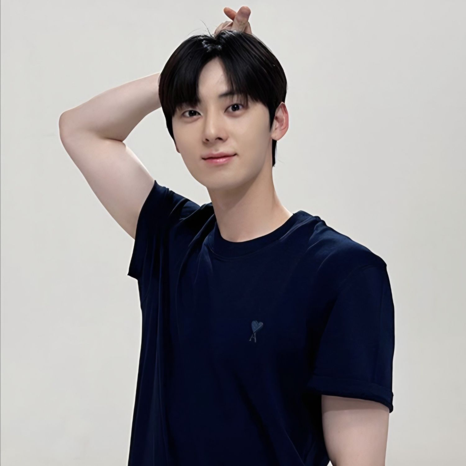 Behind-the-scenes cut of Hwang Minhyun