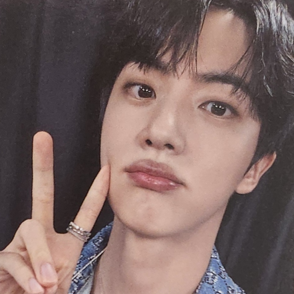 Potret di balik layar Jin (BTS)