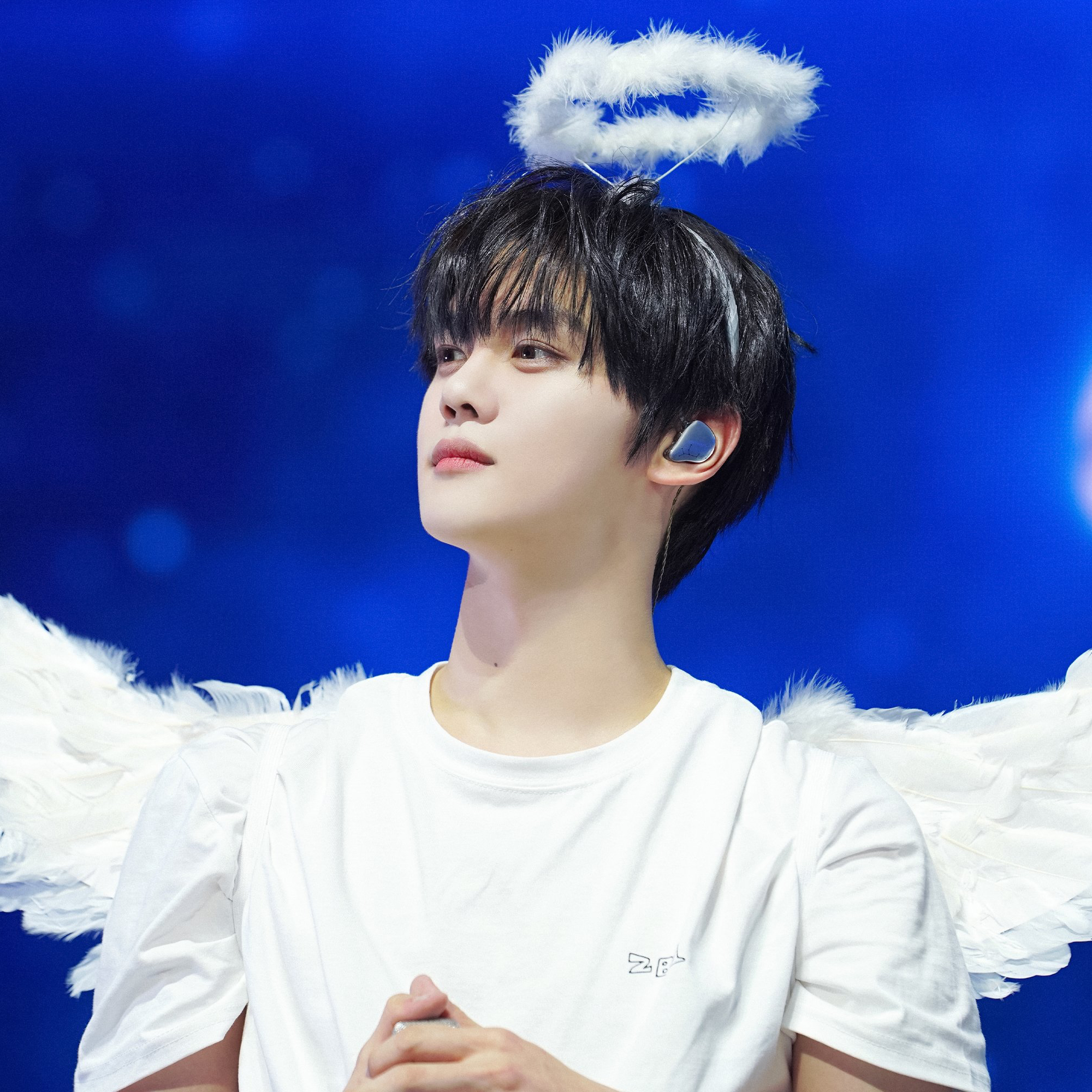 Latest photo of Kim Gyuvin (ZEROBASEONE)