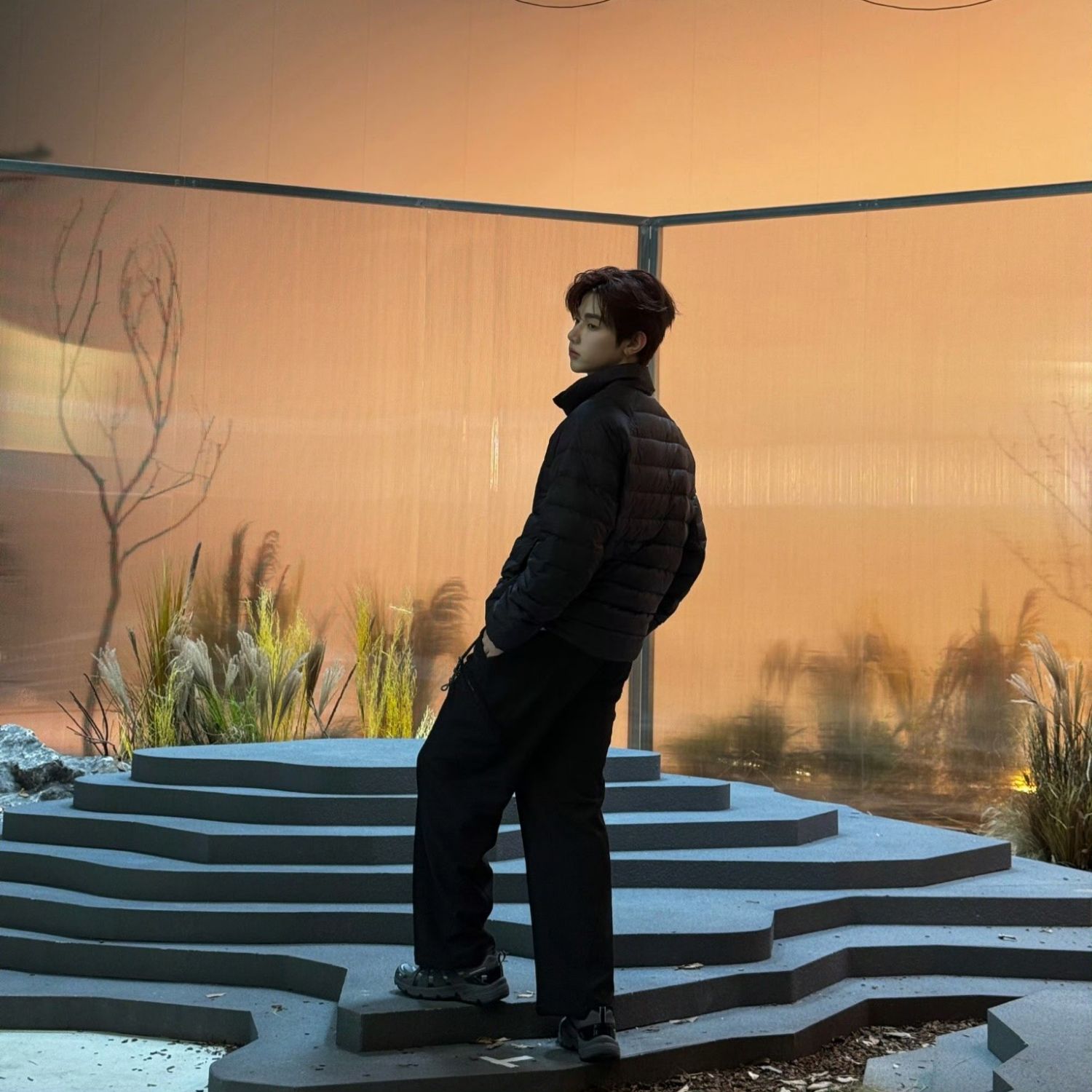 Behind-the-scenes cut of Zhang Hao (ZEROBASEONE)