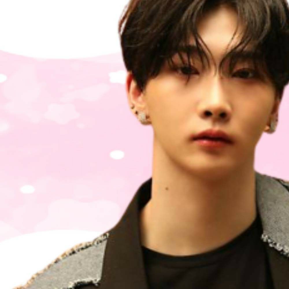 A moment captured by Hoyoung (VERIVERY)'s fan