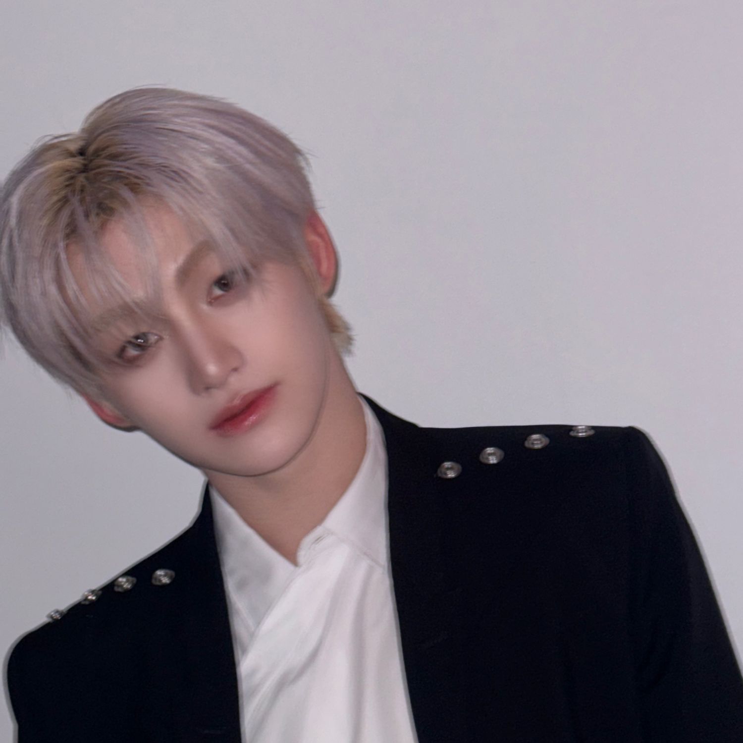 ジフン (TWS)の舞台裏ショット