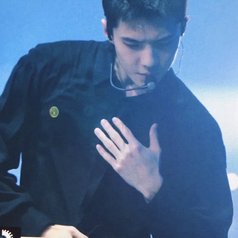 Momen yang diabadikan oleh penggemar Sehun (EXO)